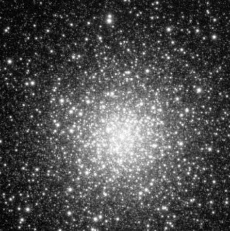 Eine Vision Wäre die Sonne im Zentrum eines großen Kugelsternhaufens würde man 250 000 Sterne in der Nacht mit freiem Auge sehen können (bis Größenordnung 4m) 1000 davon wären heller als Sirius Auf