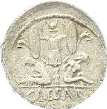 leicht dezentriert, fast vorzüglich 650,- Der Denar wurde in Referenz auf die Siege Caesars während seines Prokonsulats in Gallien geprägt. 59 v. Chr.