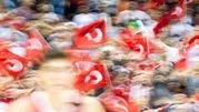SO SO 25. MÄRZ GESESCHAFT 11.05 WDR 5 Der Bericht von Sammy hamis gibt einen Einblick in die türkische Community Türke in Deutschland ARD RADIOFEATURE Die türkische Gesellschaft ist tief gespalten.