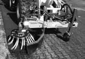 14 WB 750 1911 Wildkrautbürste WB 750 für Radlader / Kommunalfahrzeuge / Traktoren / Hoflader Grundmaschine inkl.
