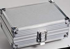 LED inclusive 1 x 3 Art. 88920 17,5 x 12,3 x 6,5 cm LN 4 x 2 cm K 20/20 Drei praktische Tools im Set, kompakt verpackt in einem Koffer aus Aluminium.