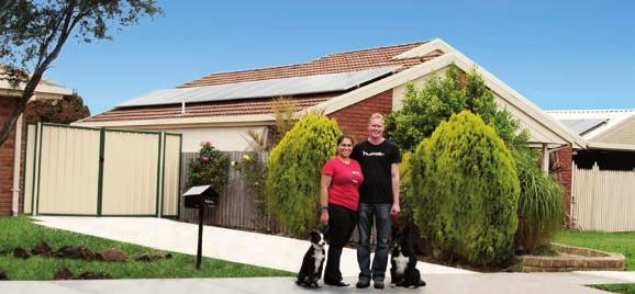 EINFAMILIENHAUS MELBOURNE, AUSTRALIEN / Fronius Galvo höchster Eigenverbrauch / Diese 3 kw Solaranlage wurde auf einem Einfamilienhaus eines Vororts von Melbourne, Australien installiert.