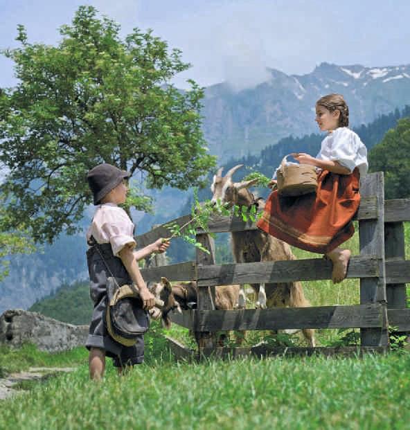 DER MYTHOS HEIDI 1880 verhalf die Autorin Johanna Spyri mit ihrem Roman über das Waisenkind Heidi dem Städtchen Maienfeld im Kanton Graubünden zu Weltruhm.