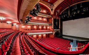 THEATER UND SHOWZEITEN Das renommierte Stage Theater des Westens an der Kantstraße gehört zu den schönsten Theaterhäusern in Deutschland und ist eine der traditionsreichsten Bühnen Europas.