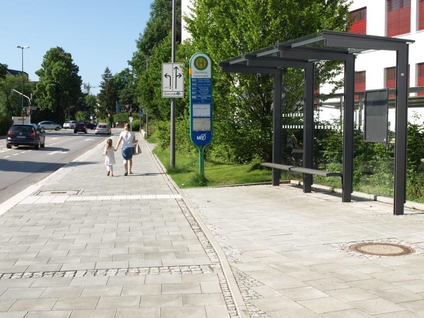 Starnberger Standard zur barrierefreien Gestaltung von Frei- und Verkehrsanlagen 34 9 Bushaltestellen Haltestelle am Bordstein mit Einstiegsfeld Vgl.