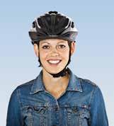 Achten Sie hier insbesondere auf die passende Grösse. Die Bänder sollen leicht verstellbar sein. Auch auf dem Kindersitz oder im Fahrradanhänger sollten Kinder einen Helm tragen.