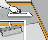 Seite 3 von 8 3. Arbeitsschritt Mischen Sie die Fliessspachtelmasse im angegebenen Mischungsverhältnis an. Sie benötigen dazu einen sauberen Mörtelkübel und am besten ein Rührwerk.