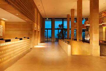 Obwohl erst 2010 eröffnet hat das Verdura bereits zahlreiche internationale Auszeichnungen gewonnen Es hat nur 203 Zimmer und Suiten, aber dennoch umfangreiche Zusatzeinrichtungen.