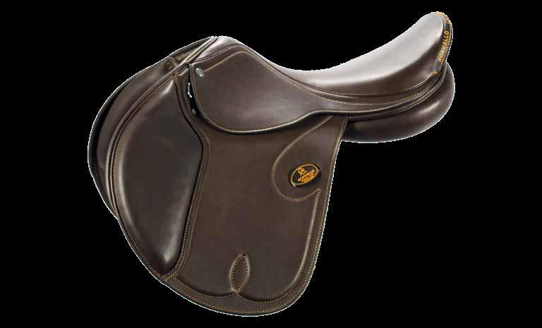 AC9115 Botticelli Jumping saddle with medium deep seat and ergonomic twist. Made of double calf leather specifically designed to ensure optimal grip.