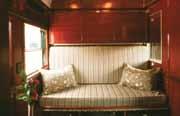 Deluxe. Ein Waggon beherbergt nur 3 Suiten, sodass maximal 6 Gäste in einem Waggon residieren.