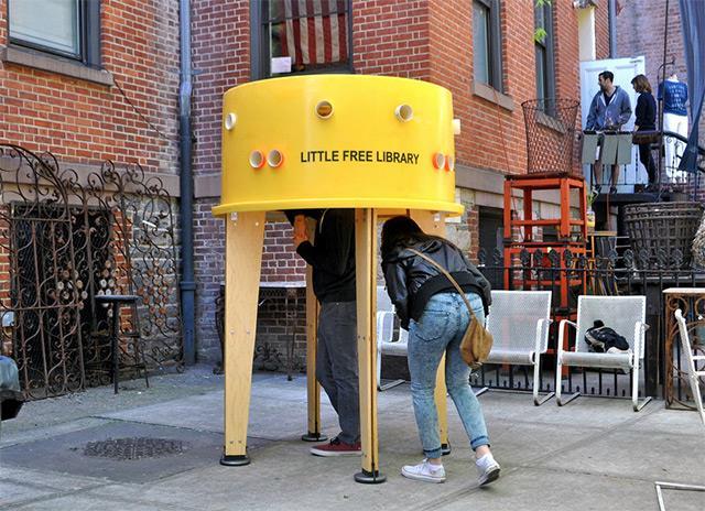 Little Free Library, NYC Danke für