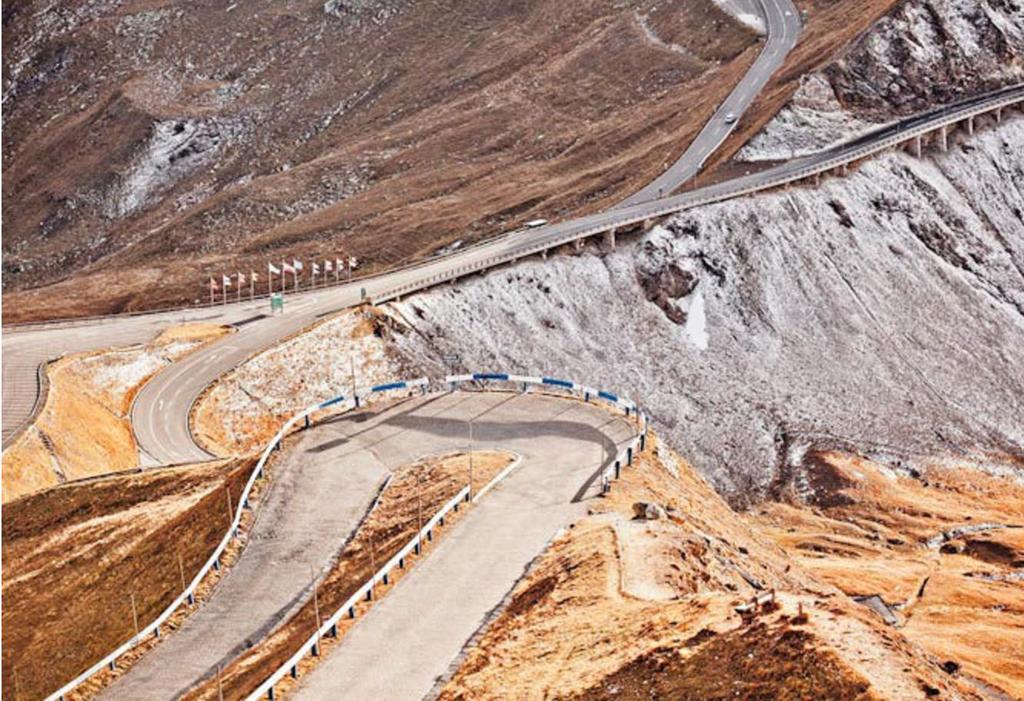 Über den Großglockner, runter nach Norditalien. Wir wollen die Zeit nutzen, um ein paar schöne Straßen einzusammeln und den Wagen dabei neu einzuordnen.