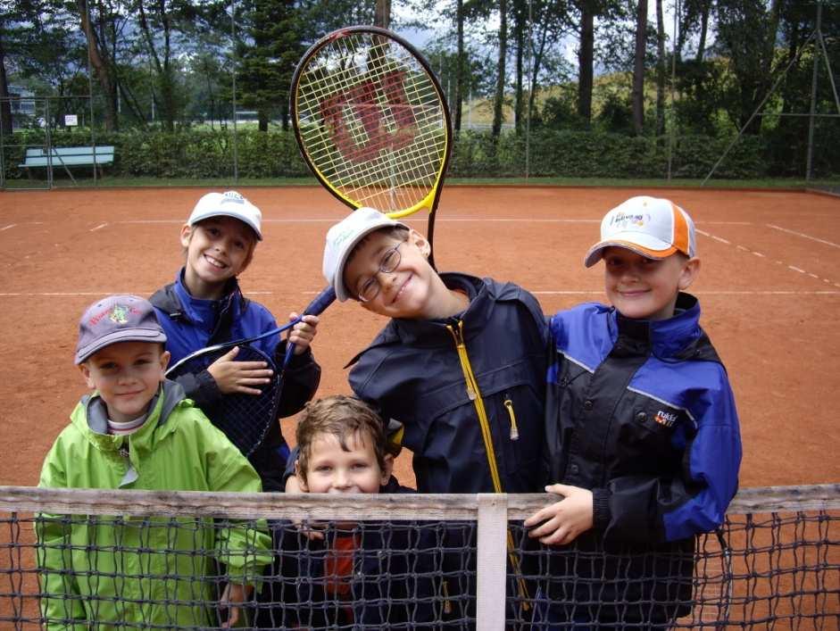 Sponsoring Gegenwerte schaffen Als einer der grössten Sportvereine in Balzers zählt der Tennisclub Balzers über 200 Mitglieder, die sich aktiv am Vereinsleben beteiligen.