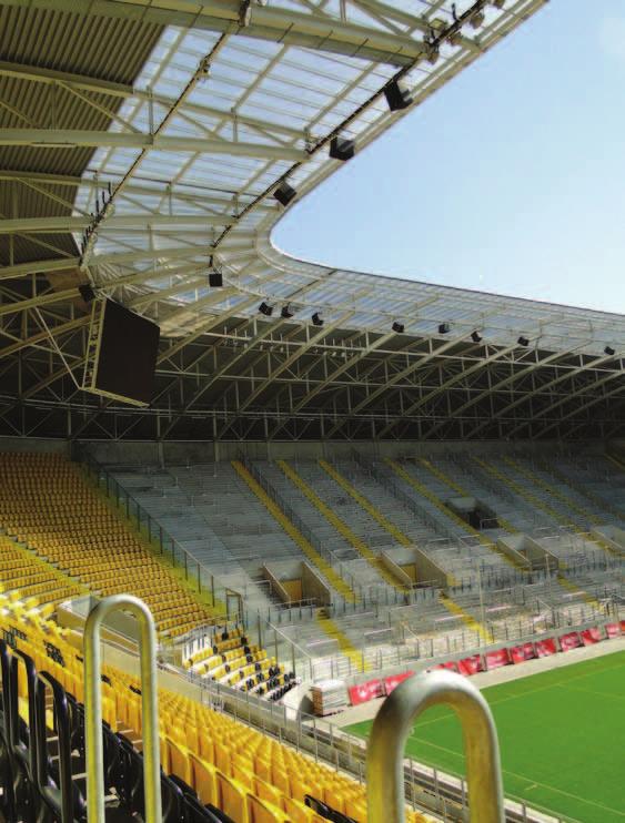 3 Stadion in Dresden II. Funktionsweise verschiedener Bechersysteme in Fußballstadien GabiS/pixelio.
