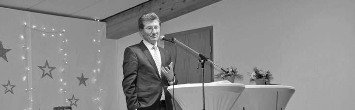 Ehrenamt Helmut Hack, der 1.Vorsitzende des Zweitligisten SpVgg.