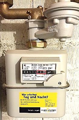 2009, Wärmeverteilung über Radiatoren Sanitäranlagen Elektroinstallationen Kücheneinrichtung Aussenbereich Bemerkungen Bad/WC/Lavabo in den Wohnungen, Waschmaschine und Waschtrog mit Warm- und