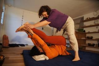 30 Thai Yoga Massage Kursort in Feldmeilen: Ziitlos dein Raum, Im Tobel 7 in 8706 Feldmeilen Kurszeiten in Stels (Prättigau): Anreisetag Samstag 22.