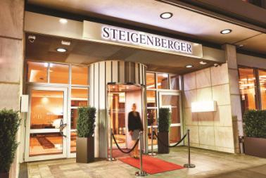 Ihr Hotel: Steigenberger Hotel Köln (First-Class-Hotel) Hoteleingang bei Nacht Hotelansicht Frühstück im Restaurant Sands Lage Im Herzen der Rheinmetropole und nur wenige Gehminuten von zahlreichen