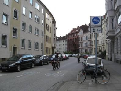 Fahrradstraßen (StVO Anlage 3, Zeichen 244 und VwV zu Zeichen 244) Zulässige