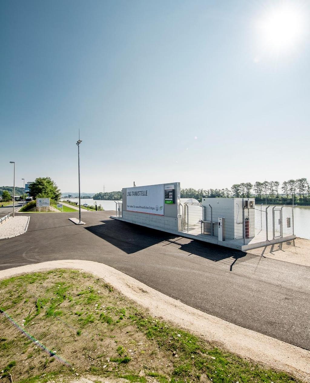 RAG LNG Tankstelle Ennshafen, Oberösterreich Auftraggeber/ Endkunde RAG Rohöl-AufsuchungsAktiengesellschaft September 2017 Elektrotechnische Ausrüstung LNG (Liquefied Natural Gas) wird
