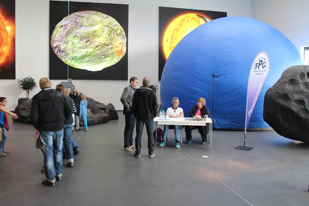 intern 2/2017 Magazin für Mitglieder und Freunde des Förderkreis Planetarium Göttingen e. V.