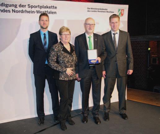 Der amtierende Präsident des Deutschen Badminton-Verbandes Karl-Heinz Kerst (Kleve) wurde jetzt mit der höchsten sportlichen Auszeichnung des Landes Nordrhein-Westfalen geehrt.