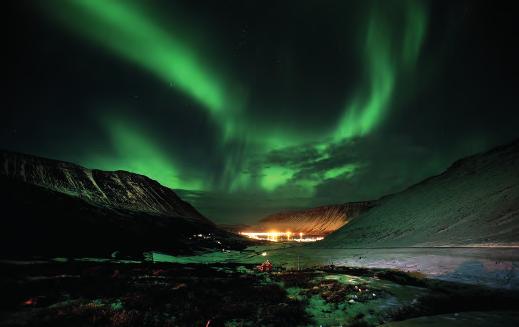 Golden Circle Geführte Gletscherwanderung (mit Möglichkeit zum Eisklettern) Walbeobachtung in der Bucht von Reykjavík Bitte entnehmen Sie den Reisepreis