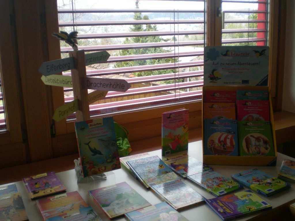 Bücherausstellung an der Primarschule Nendeln Lesen macht schlau Vorlieben der