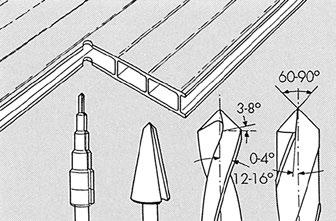 10 Bohren PLEXIGLAS Stegplatten dürfen zum Zweck der Befestigung nicht gebohrt werden, sondern müssen mit geeigneten Klemmprofilen montiert werden.