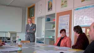 In Berlin schließen die Schulen unabhängig von den Zielvereinbarungen nach der externen Evaluation jährliche Zielvereinbarungen mit der zuständigen Schulaufsicht.