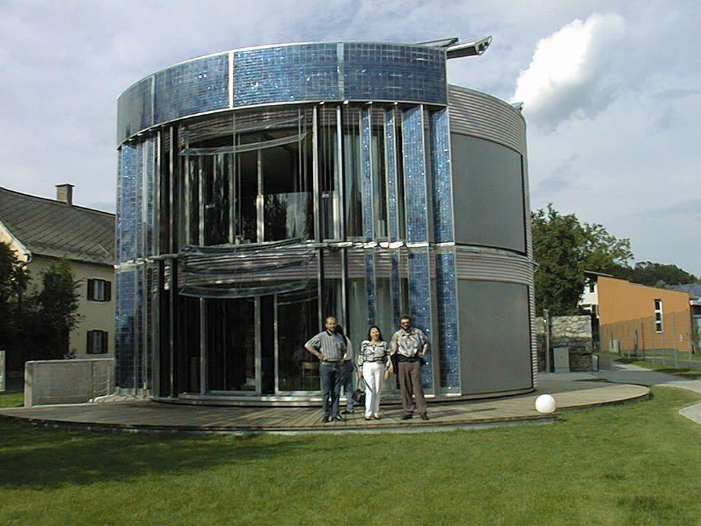 Plausenergiehaus im Jahr 2001 gebaut als die Hauptattraktion der