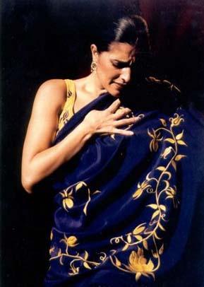 Flamencotanz, von traditionell bis zur Welturaufführung von Candil, Candilón, choreografiert und interpretiert von Belén Cabanes und María