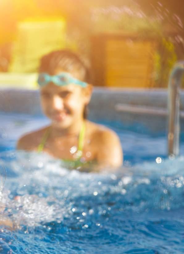 Info Kinder im Wasser und in der Wasserumgebung stets beaufsichtigen! Nicht springen! Schwache Schwimmer oder Nichtschwimmer sollen eine Schutzausrüstung tragen.