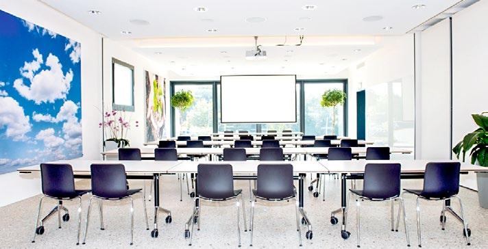 Meetingräume im Werkblick Unsere Seminarräume Besprechungsraum Luzern, Fläche 44 m 2 / Raumhöhe 3 m Seminarbestuhlung bis