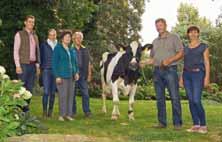 RINDUNDWIR September 2016 Neue 100.000 Liter-Kühe Herzlichen Glückwunsch Lea von Lee bei Familie Behrens in Käthen erreichte im Juli 10 Tonnen Fett und Eiweiß bei aktuell 132.