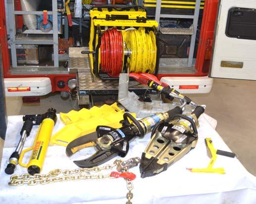 Neue Ausrüstung Im März 2012 musste das 26 Jahre alte hydraulische Rettungsgerät ausgetauscht werden.