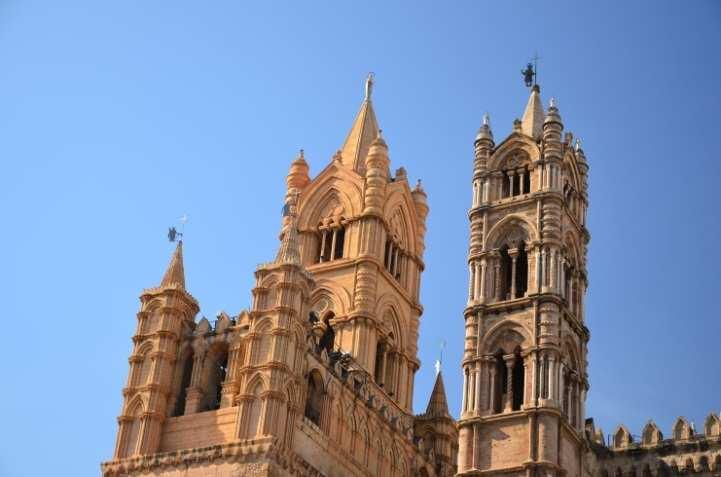 Westturm der Kathedrale Kathedrale