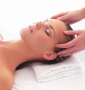 Wellness-Massage Mit Grifftechniken aus der klassischen Massage wird der Stoffwechsel angeregt, die Durchblutung verbessert und die Muskulatur gelockert.