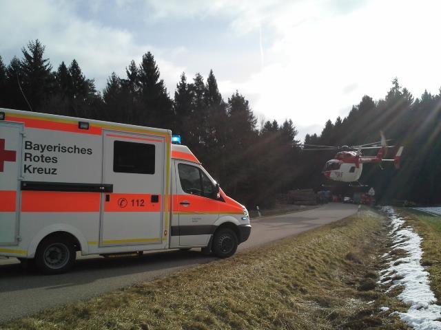 Bayerisches gesetz (BayRDG): Durchführung von Notfallrettung und Krankentransport ( ) im Auftrag des Zweckverbandes für und Feuerwehralarmierung