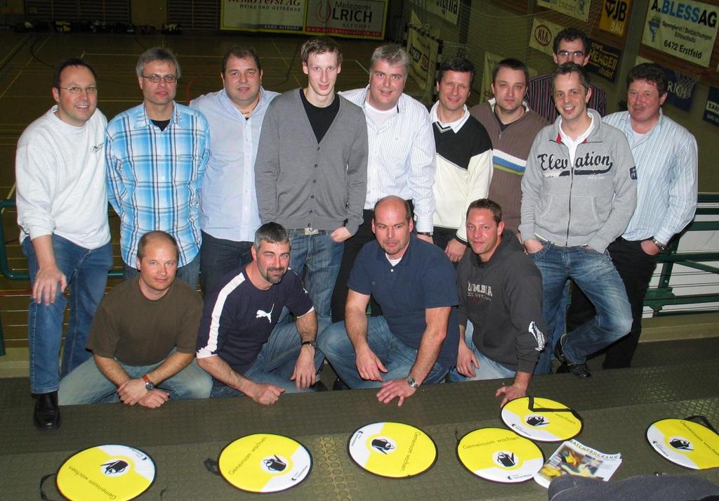 Neus aus dem Club 84 Jahres-Rückblick Der Club 84 besuchte vier Anlässe. Zwei Handball-Spiele, ein Grillplausch mit dem Handballclub und die GV.