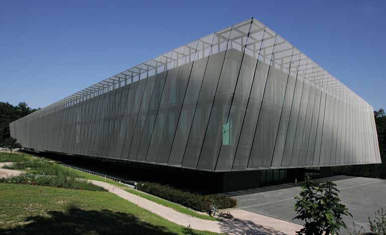 FIFA-HAUPTQUARTIER, ZÜRICH, SCHWEIZ Als tanzende Wände beschreibt die Architektin Thilla Theus ihre Gestaltung der Fassade des Fifa-Hauptsitzes.
