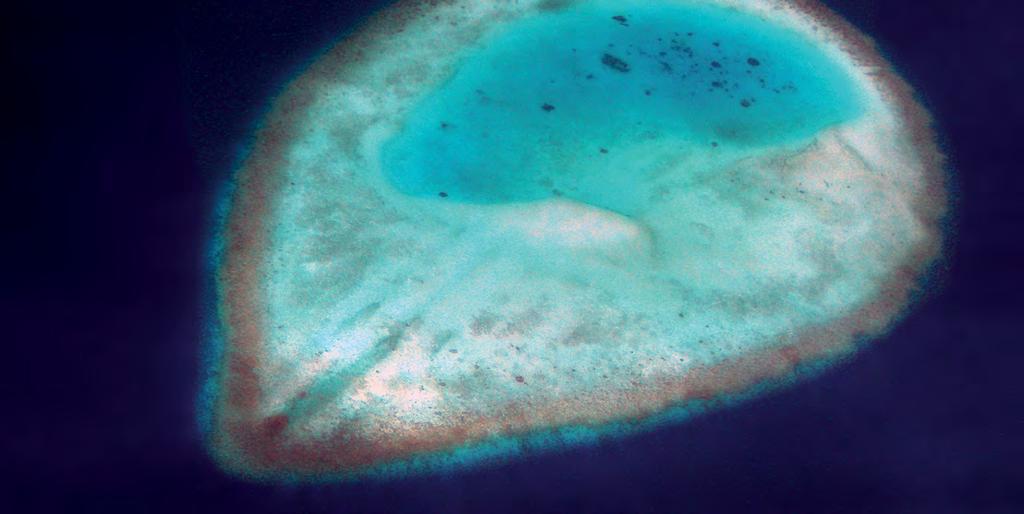Ein Atoll ist der Korallenring eines früheren Saumriffs um eine abgesunkene Insel.