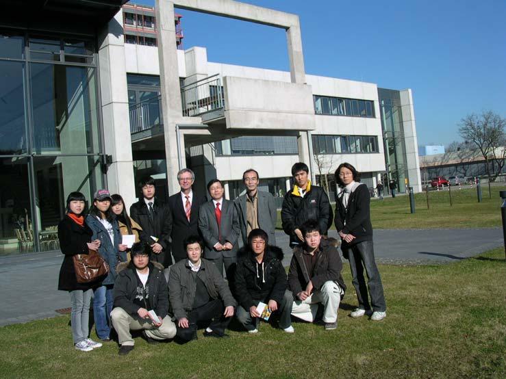 Besuch vom Kyonggi Institute of Technology KINST, Korea Prof. Lee Jin-kab (6. von links) Prof. Dudziak (5. von links), Prof. Lee Hae-soo (3.