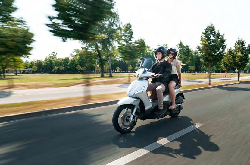 Scooter Reifen Scooter Stadtreifen für einen kurzen Ausflug in die Stadt oder längere Reisen KOMFORT UND SICHERHEIT Die Technologie der hohen Dimensionsstabilität der Karkasse und eine speziell