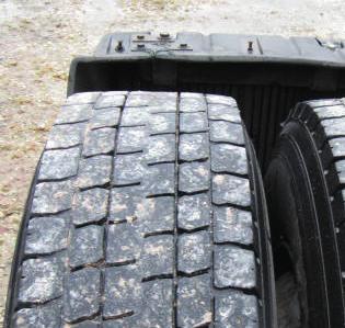 Notizen Räder und Reifen Alle ersetzten Felgen müssen identisch sein und mit den