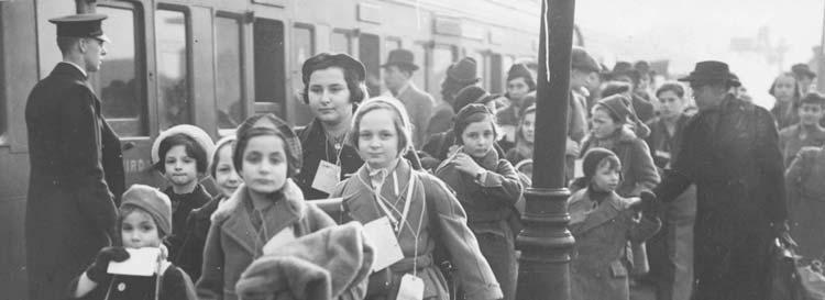 VERDRÄNGTE JAHRE Bahn und Nationalsozialismus in Österreich 1938 1945 Foto: Ankunft der Kinder aus Wien, Liverpool Station, Österreichische Nationalbibliothek INFORMATIONEN ZUR AUSSTELLUNG Mit dieser