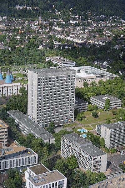 Die Bundesnetzagentur (BNetzA) Bundesoberbehörde im Geschäftsbereich des Bundesministeriums für Wirtschaft und Energie mit Hauptsitz in Bonn Zentrale Bundesregulierungsbehörde für die netzgebundenen