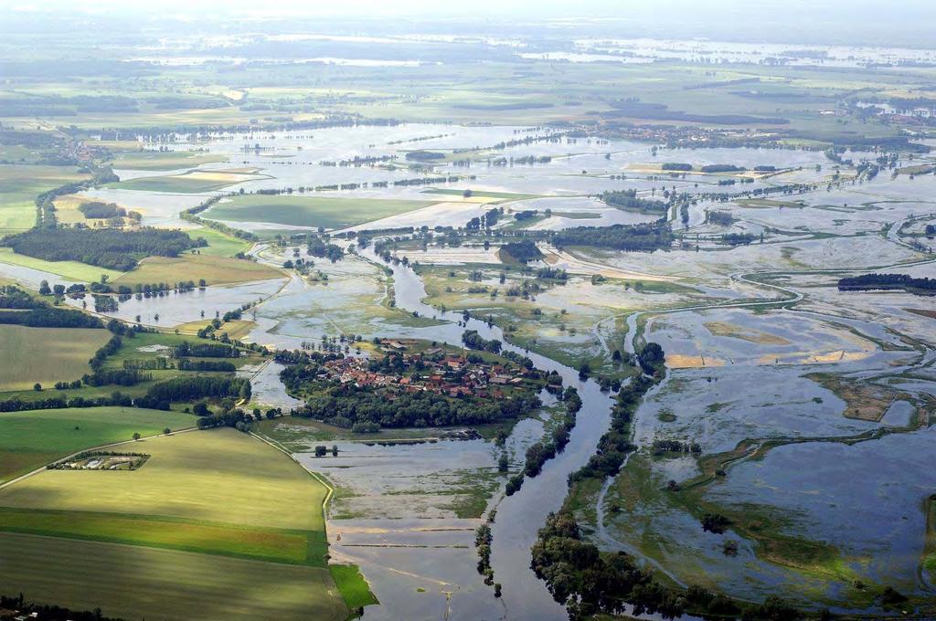 Hochwasserrisikomanagement Wasserrückhalt: Flutungspolder Gesteuerte