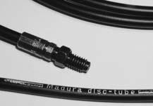 Das Modell Marta entwickelt hohe Betriebsdrücke und benötigt ZWINGEND die gewebeverstärkte Bremsleitung mit dem Aufdruck MAGURA Disc Tube und zusätzliche Stützhülsen zum Leitungsanschluß am