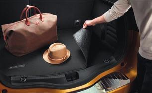Komfort und Innenraum Kofferraumausstattung 01 Wendbarer Kofferraumteppich Hochwertig und leicht zu reinigen, ein extrem